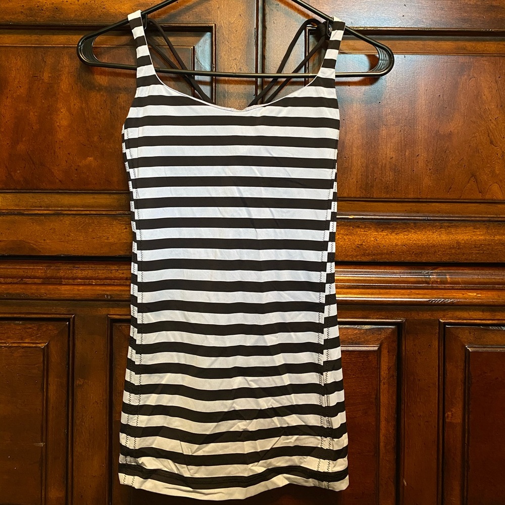 Lululemon tank top